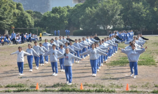 連州市職業(yè)技術(shù)學校、連州技工學校舉辦2019年廣播操比賽708.png